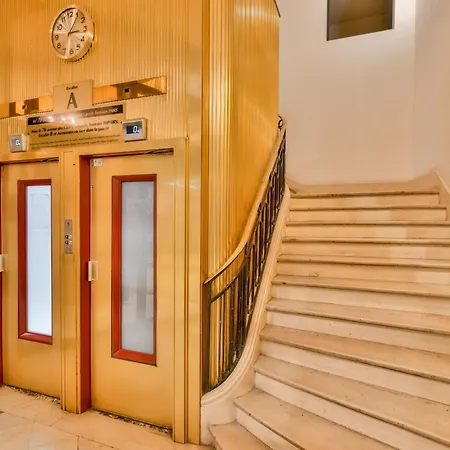 Champs-elysees Aparment Sleeps 4 With Ac *