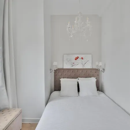 Apartamento Champs-elysees Aparment Sleeps 4 With Ac