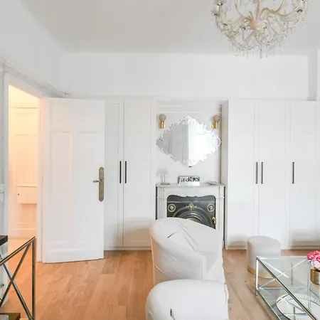 Apartamento Champs-elysees Aparment Sleeps 4 With Ac Paris
