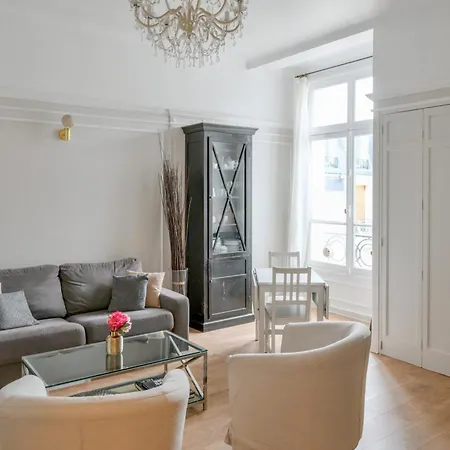 Apartamento Champs-elysees Aparment Sleeps 4 With Ac